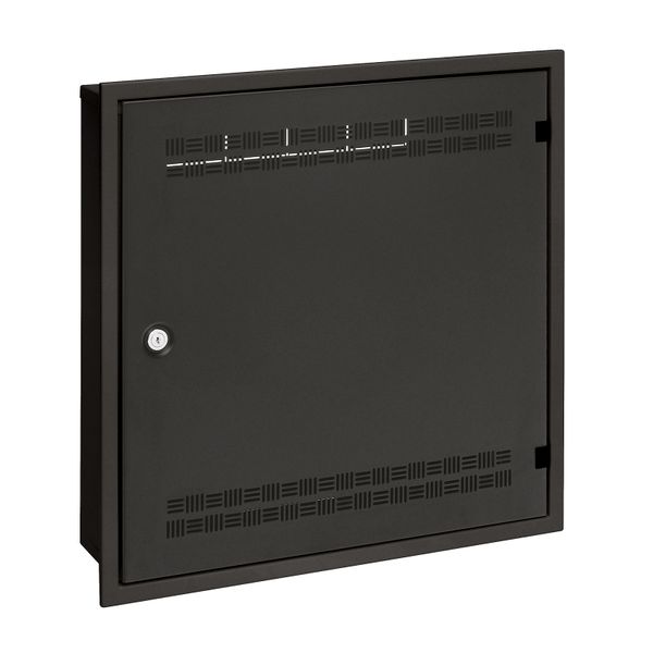 Rozvádzač SOHO LC-18 do steny s lištami 2U, 4U a 11U, 550x550 čierna RAL9005 s rámčekom na zamurovanie