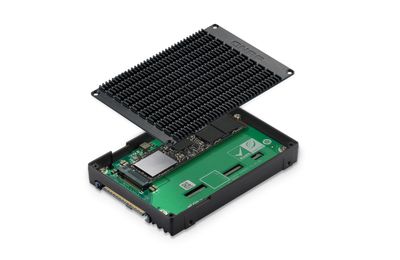 QNAP adaptér QDA-UMP4A (1x M.2 2280 PCIe 4.0 x4 NVMe SSD slot v 2,5'' U.2 PCIe 4.0 NVMe SSD rámčeku)