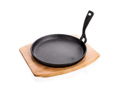 Panvica na drevenej doske BANQUET Grada 22cm