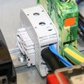Svorka univerzálna RKA 50 1/4 L S, 150A, 1pól. (4x vstup), AL/CU, čierna, na DIN/na panel