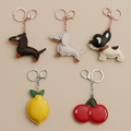 Universal chain beige dachshund
