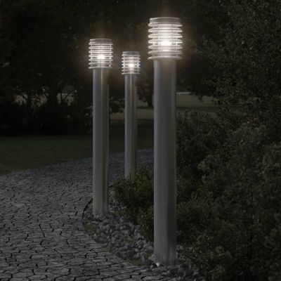vidaXL Vonkajšia stojaca lampa zásuvka strieborná 110 cm nehrdz. oceľ