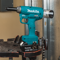 Makita Aku nýtovačka Li-ion LXT 18 V, bez aku    Z