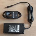 DELL AC Adaptér 180W/ 3-pin/ 7.4 mm/ 0.9m kabel/ pro Latitude/ Inspiron/ Vostro/ XPS Napájecí adaptér, pro notebooky, 180W, DC jack 7.4×5.0mm, 3pin kabel 0.9m, pro Latitude/Inspiron/Vostro/XPS