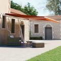 vidaXL Stojaca automatická markíza 400x300 cm oranžovo-hnedá