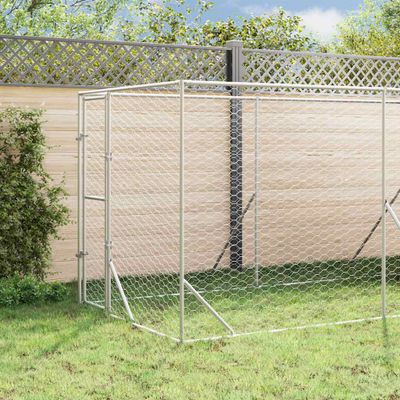 vidaXL Vonkajší koterec pre psov so strechou strieborný 2x6x2,5 m oceľ