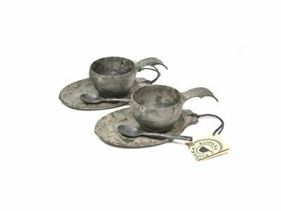 KTELK Kupilka Slow down set Black 2 x KUPILKA 21 cup, 2 x KUPILKA 14 small plate and 2 x teaspoon