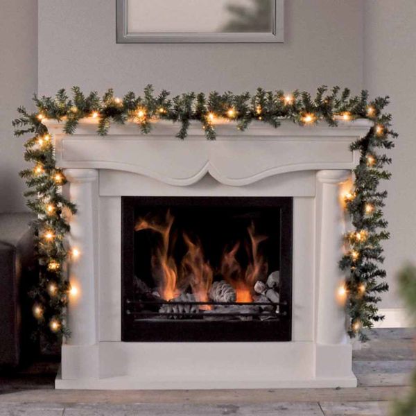 Ambiance Vianočná girlanda s 30 LED 270 cm
