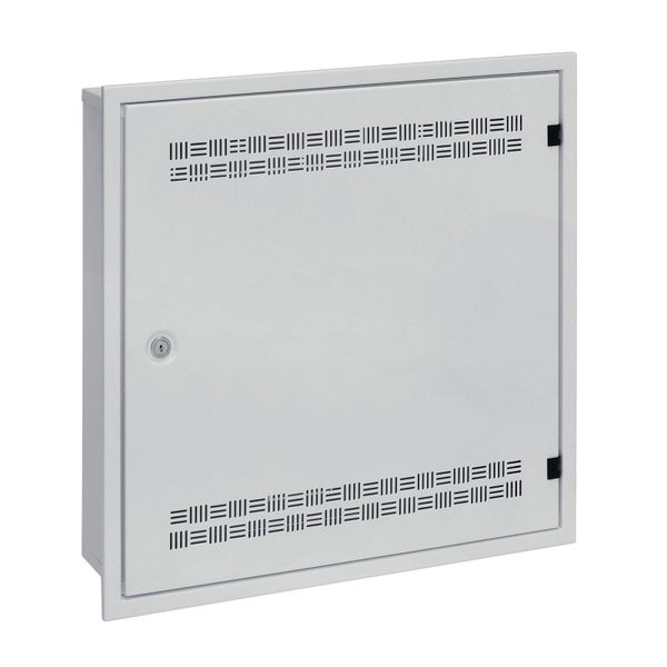 Rozvádzač SOHO LC-18 do steny s lištami 2U, 4U a 11U, 550x550 sivá RAL7035 s rámčekom na zamurovanie