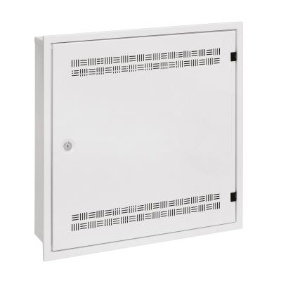Rozvádzač SOHO LC-18 do steny s lištami 2U, 4U a 11U, 550x550 biela RAL9003 s rámčekom na zamurovanie