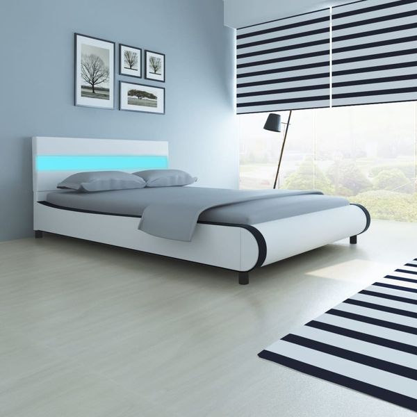 vidaXL Posteľ s matracom, LED, biela, umelá koža 140x200 cm