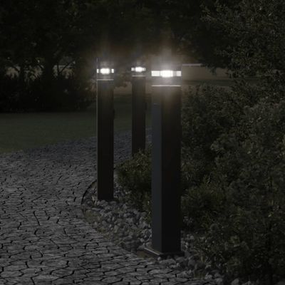 vidaXL Vonkajšie stojace lampy so zásuvkou 3 ks čierne 80 cm hliník