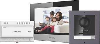 Hikvision súbor videotelefónu, 2-vodičový, bytový monitor + dverová stanica + napájací zdroj