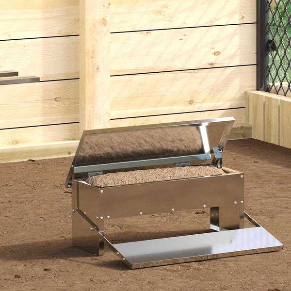 vidaXL Krmítko s pedálom pre kura Strieborná 48,5 x 39,5 x 19 cm