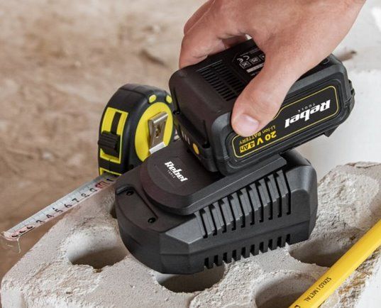 Batéria REBEL TOOLS 20V 4A RB-2002 Baterie REBEL TOOLS 20V 4A RB-2002