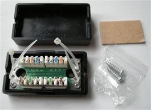 Spojovací box zárezový CAT 5e UTP