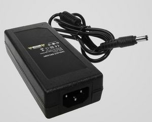 Napájací zdroj 12V/6A DC konektor 2.1/5.5 CCTV a pod. Napájací zdroj 12V/6A DC konektor 2.1/5.5 CCTV apod.