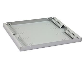 Triton 19' polička perforovaná 1U/950mm, max.nosnosť 80kg,,integrované podpery RAL7035 Police, s perforací 19", 1U, 950mm, max.nosnosť 80kg, integrované podpery RAL7035, biela