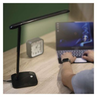 LED stolná lampa CHASE, čierna