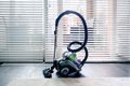 Podlahový bezsáčkový vysávač TEESA VACUUM GREEN TSA5015, zelený Podlahový bezsáčkový vysavač TEESA VACUUM GREEN TSA5015, zelený