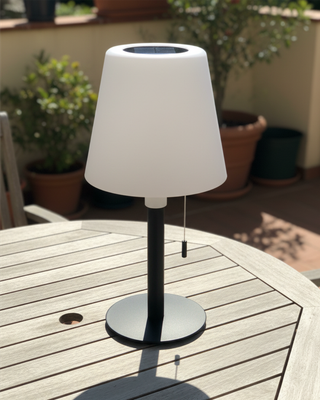 TG-011 Solárna stolná lampa s USB, 5W, IP54
