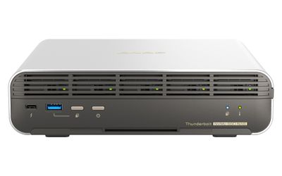 QNAP TBS-h574TX-i5-16G (12 jadier, 16 GB RAM, 5x E1.S/M.2 slot, 1x 2,5 GbE, 1x 10 GbE, 2x Thunderbolt 4)