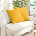 vidaXL Vankúše na pohovku 2 pcs Svetložltá 80 x 80 cm