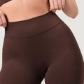 Dámske bezšvové šortky NEO Mocha - GymBeam, veľkosť M, 90% Nylon,10% Elastane