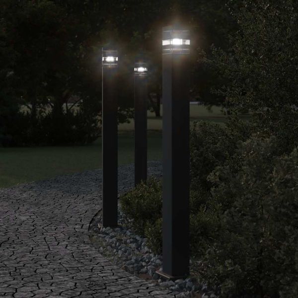 vidaXL Vonkajšie stojace lampy so senzorom 3 ks čierne 110 cm hliník