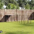 vidaXL Koterec pre psy čierny 4,84 m² oceľ