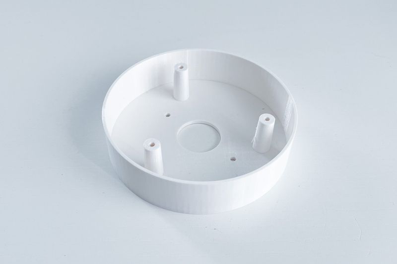 TP-LINK držiak s káblovou krytkou pre kamery VIGI C400/C440/C440-W na stenu alebo strop biely