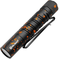 i5T EOS
(Pumpkin Stains) OLIGHT 1 x 1.5V AA Alkaline 
Battery (Included)