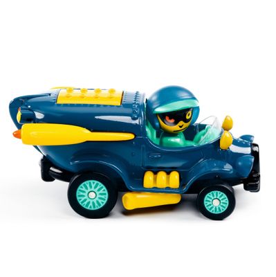 Crazy Motors Navy flying