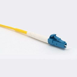 ADEx optický pigtail 50/125 OM3, LC, 1m, semitight
