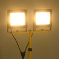vidaXL LED reflektor so statívom 2x100 W teplé biele svetlo