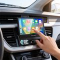 Autorádio Kruger&Matz KM2018 CarPlay / AndroidAuto / 7" výsuvný panel / 1 DIN