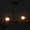 vidaXL LED reflektor s rúčkou 2x10 W teplé biele svetlo