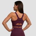 Športová podprsenka Cut-Out Eggplant - GymBeam, veľkosť XXL, veľkosť oblečenia XXL