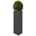 vidaXL Záhradné kvetináče 2 ks čierne trojuholník 30x26x75 cm oceľ