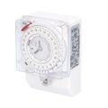Hodiny spínacie ORBIS MINI QRD, analogové, denné, 100x69 mm, so zálohou, bielé, na PANEL/lištu
