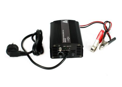 Nabíjačka batérií AZO Digital BC-10 (230V/12V) 10A, 3 stupne nabíjania