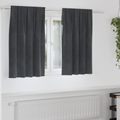 vidaXL Zatemňovacie závesy 2 ks Svetlosivá 140 x 140 cm Zamat