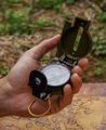 Kovový kompas Army Trizand KM 5717