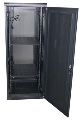 EUROCASE rack 32U/ model GW6832/ Standing Server Cabinet Rozvadec, rack 32U, 800×600, volne stojící, cerný