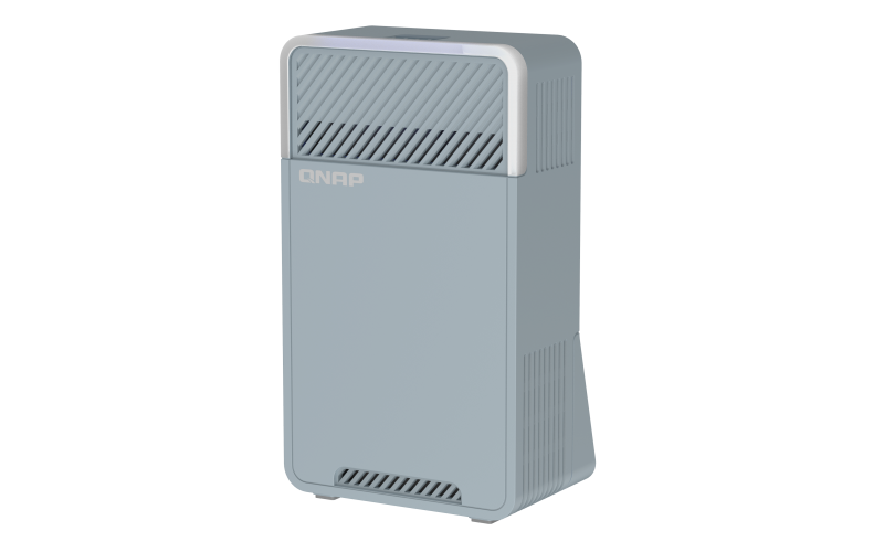 QNAP trojpásmový Wi-Fi SD-WAN Mesh router QMiro-201W (2xGbE / 1xUSB 3.2 / Bluetooth / 4 int. antény)