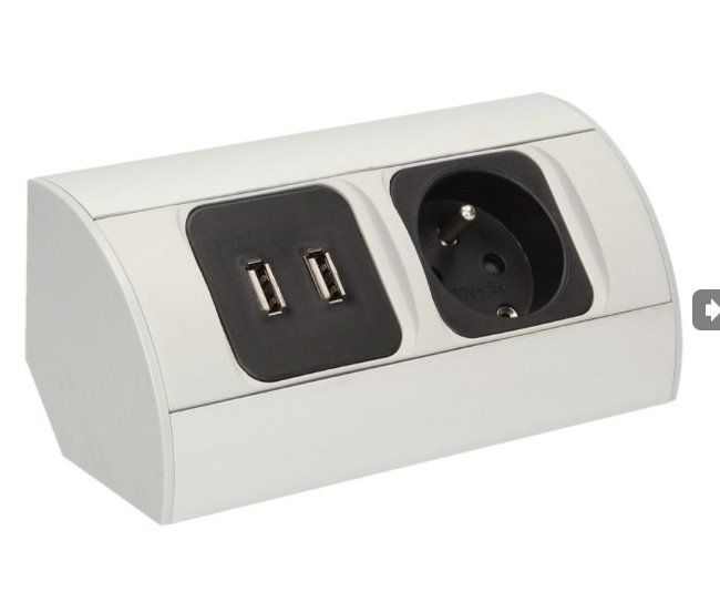 Povrchová zásuvka ORNO OR-AE-1310, 1x 230V, 2x USB nabíjacia, strieborná farba Povrchová zásuvka ORNO OR-AE-1310, 1x 230V, 2x USB nabíjací, strieborná farba