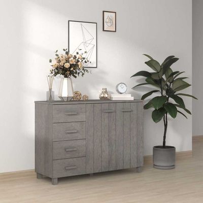 vidaXL Komoda HAMAR, svetlosivá 113x40x80 cm, borovicový masív