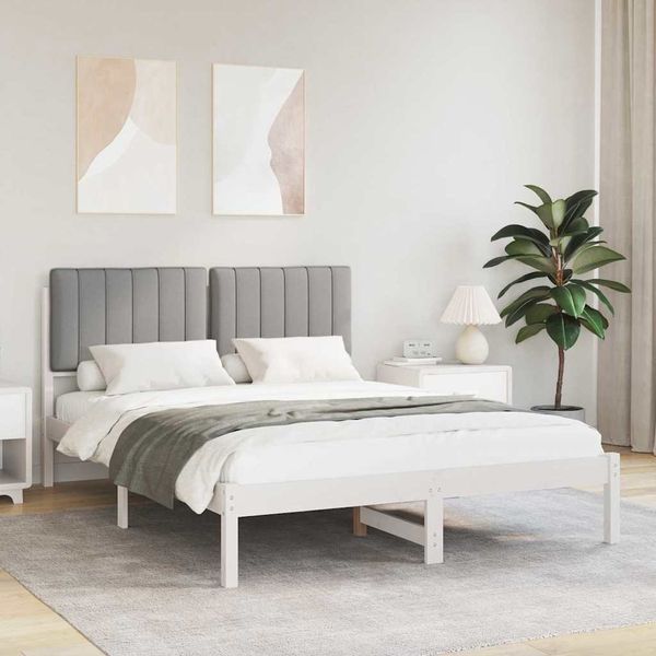 vidaXL Rám postele s čalúneným čelom Svetlosivá 135 x 190 cm