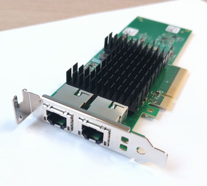 DELL Intel X710-T2L Dual Port/ 2-portová/ 10GbE Base-T/ RJ45/ PCIe/ low profile/ nízký profil DELL Broadcom X710-T2L Dual Port/ 2-portová/ 10GbE Base-T/ RJ45/ PCIe/ low profile/ nízký profil