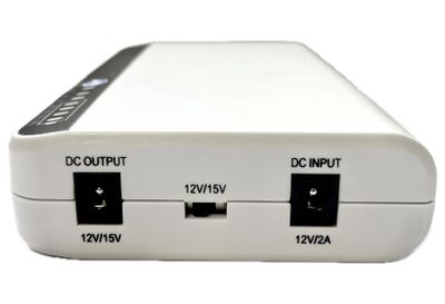 EUROCASE záložný zdroj DC UPS-18W Záložný zdroj, 18W, 1× USB, 3× Li-Ion 2200mAh, DC 12V/15V, bielo-čierny